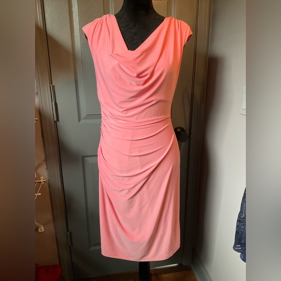 Sharagano Dresses & Skirts - Sharagano size 6 pink dress with ruching and cap sleeves